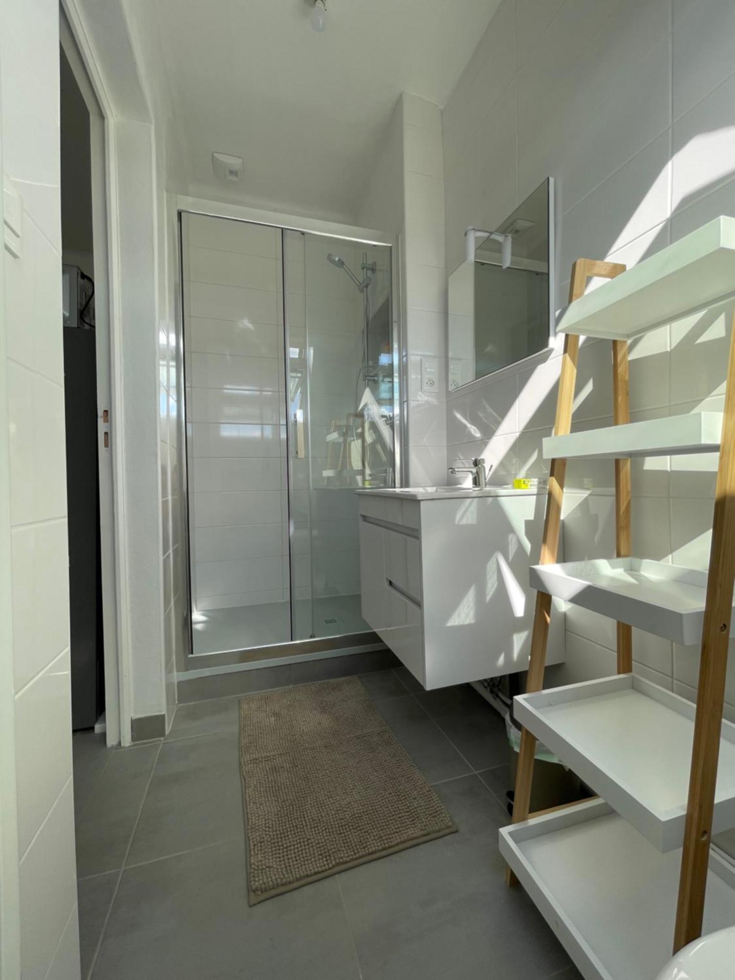 Appartement Renove Tout Equipe, Centre Ville, Proche De La Gare Et Commerce Flers  Eksteriør billede