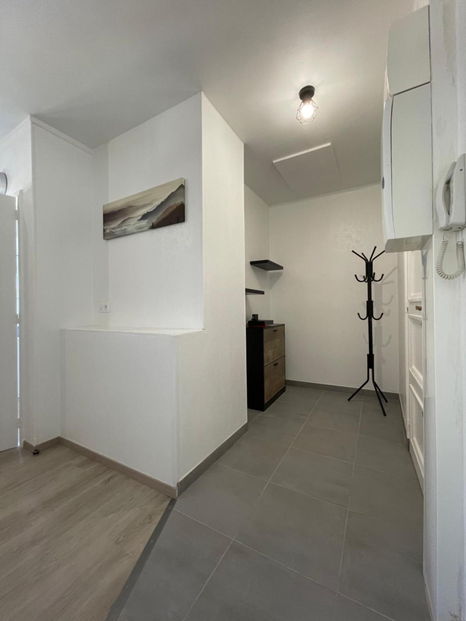 Appartement Renove Tout Equipe, Centre Ville, Proche De La Gare Et Commerce Flers  Eksteriør billede