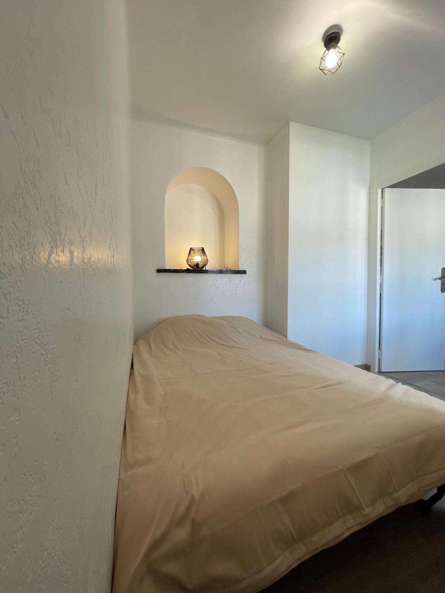 Appartement Renove Tout Equipe, Centre Ville, Proche De La Gare Et Commerce Flers  Eksteriør billede