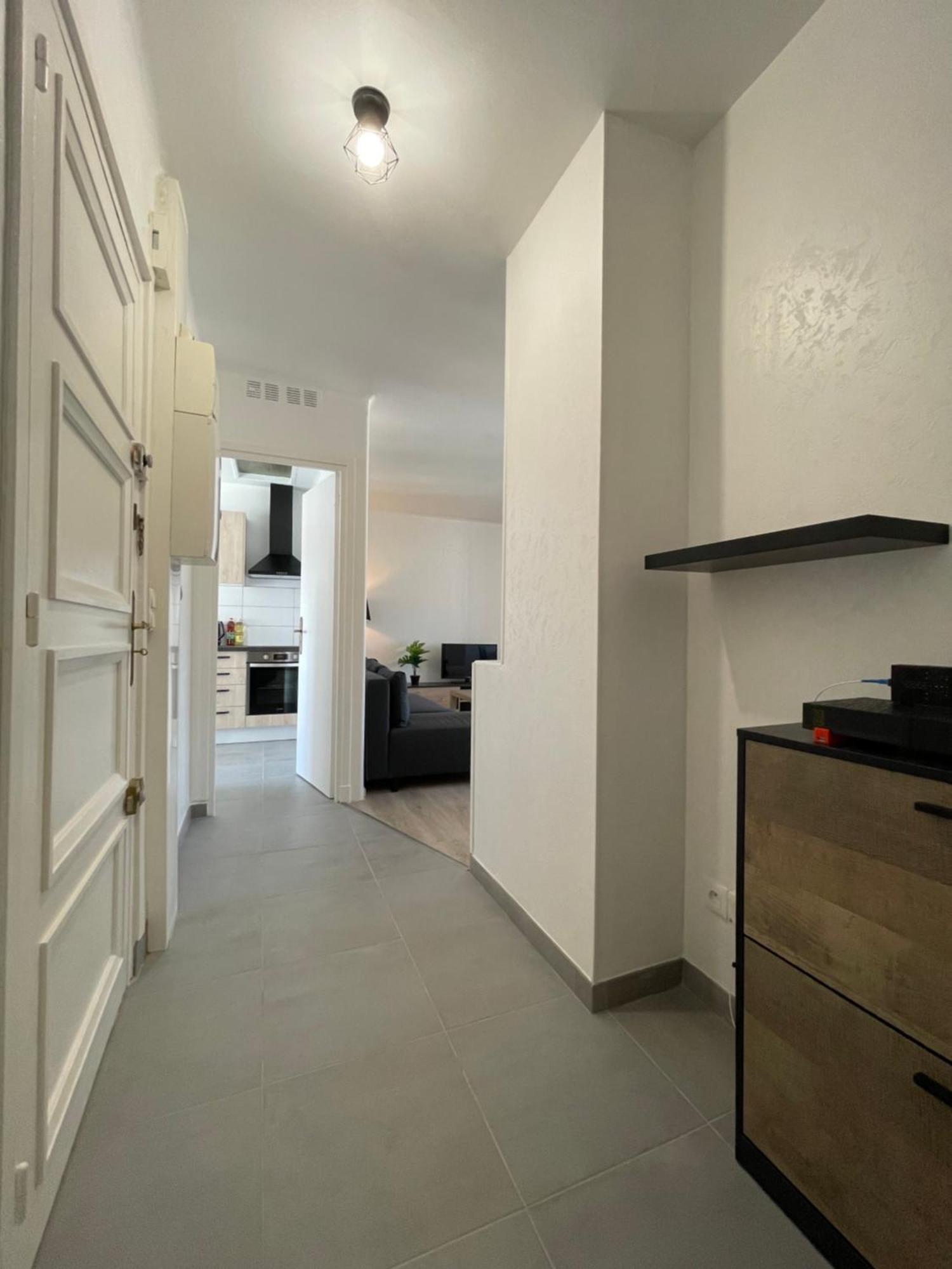 Appartement Renove Tout Equipe, Centre Ville, Proche De La Gare Et Commerce Flers  Eksteriør billede